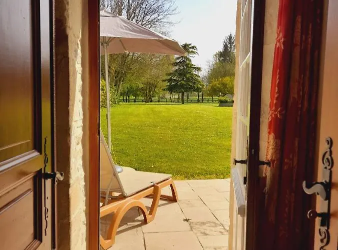 Apartament Residentielles Avec Cuisine Au Manoir De Mathan A 5 Mn D'arromanches Et 10 Mn De Bayeux